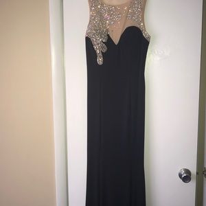Elegant Formal Dress